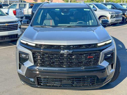 Sterling Gray Metallic 2026 Chevrolet Traverse RS