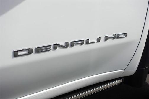 2025 GMC Sierra 2500 Denali