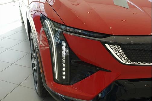2025 Cadillac OPTIQ Sport 2 AWD