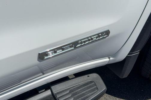 Summit White 2026 GMC Sierra 1500 Elevation