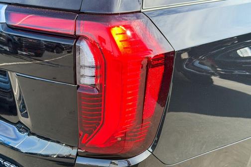 2026 GMC Yukon XL 4WD Elevation