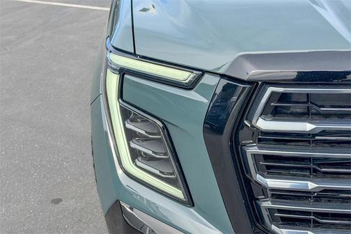 2026 GMC Yukon 4WD AT4