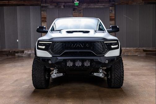 Diamond Black Crystal Pearlcoat 2023 RAM 1500 TRX