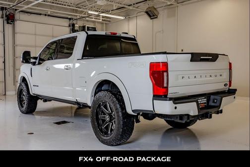 Star White Metallic Tri-Coat 2022 Ford F-250 Platinum