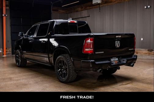 Diamond Black Crystal Pearlcoat 2022 RAM 1500 Laramie