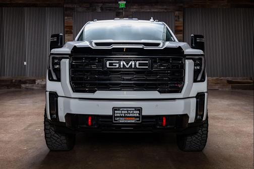 2024 GMC Sierra 2500 AT4