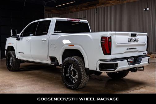 2024 GMC Sierra 2500 AT4