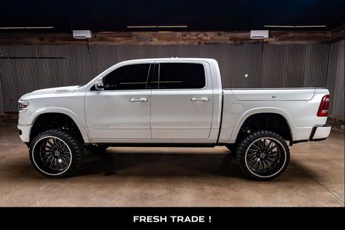 Ivory White Tri-Coat Pearlcoat 2020 RAM 1500 Limited
