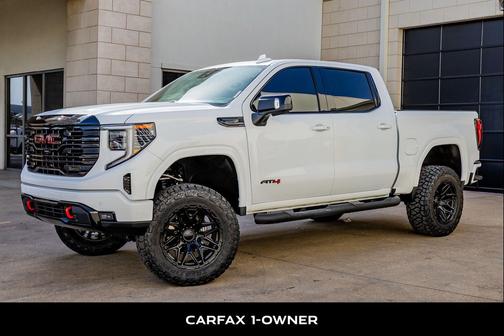 2024 GMC Sierra 1500 AT4