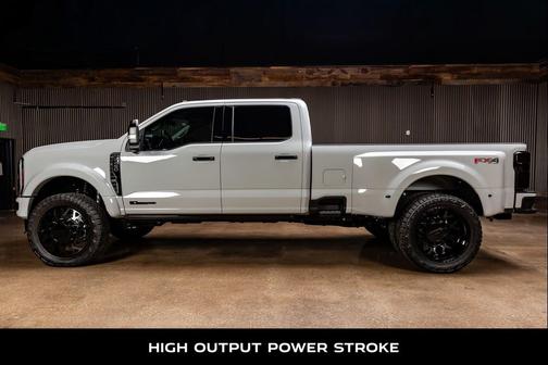 2025 Ford F-450 Platinum