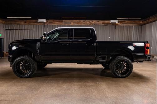 Agate Black 2026 Ford F-250 Platinum