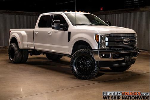 White Platinum Metallic Tri-Coat 2017 Ford F-350 Lariat