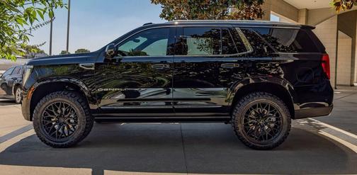 Onyx Black 2025 GMC Yukon Denali Ultimate