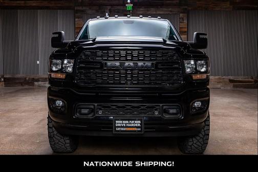 2024 RAM 3500 Big Horn Crew Cab 4x4 8' Box