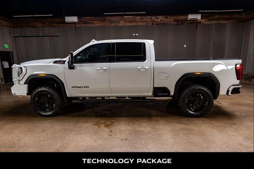 Summit White 2021 GMC Sierra 2500 AT4