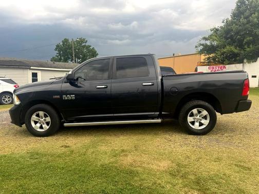 2015 RAM 1500 SLT
