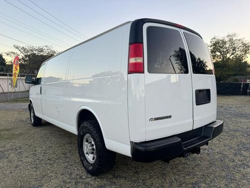 2017 Chevrolet Express 2500 Work Van