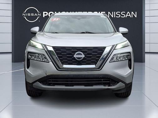 Brilliant Silver Metallic 2023 Nissan Rogue SV
