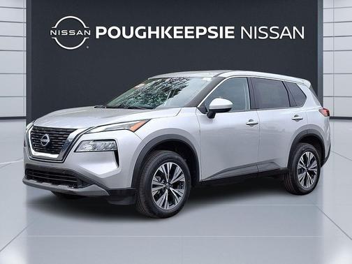 Brilliant Silver Metallic 2023 Nissan Rogue SV