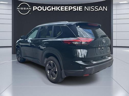 Super Black 2024 Nissan Rogue SV