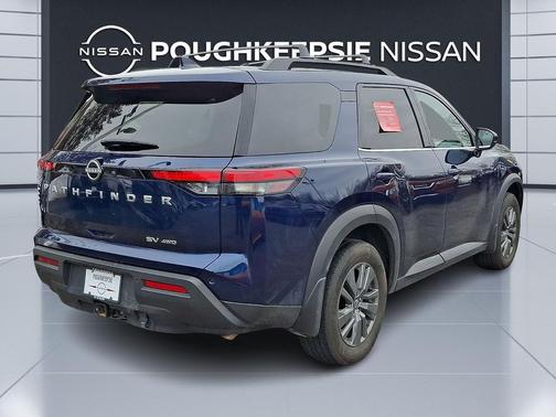 2024 Nissan Pathfinder SV 4WD