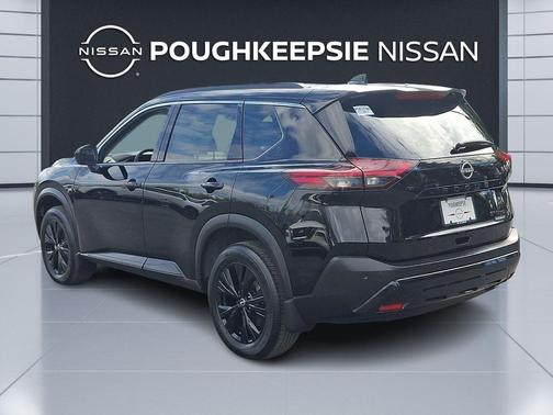 Super Black 2023 Nissan Rogue SV