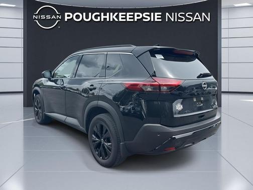 Super Black 2023 Nissan Rogue SV