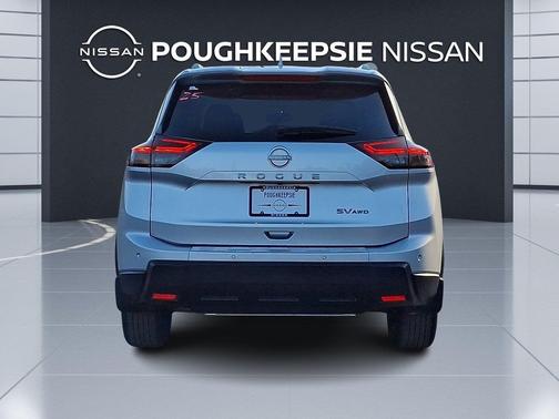 Brilliant Silver Metallic 2024 Nissan Rogue SV