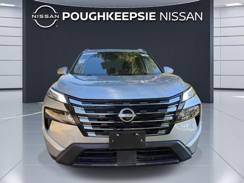 Brilliant Silver Metallic 2024 Nissan Rogue SV