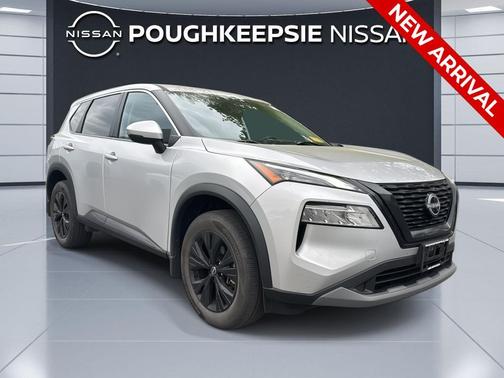 Brilliant Silver Metallic 2022 Nissan Rogue SV