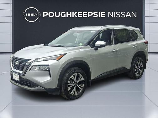 Brilliant Silver Metallic 2021 Nissan Rogue SV
