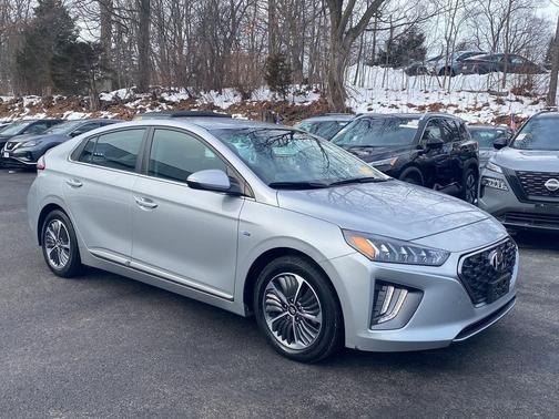 2020 Hyundai IONIQ Plug-In Hybrid SEL