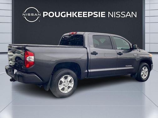 2016 Toyota Tundra SR5