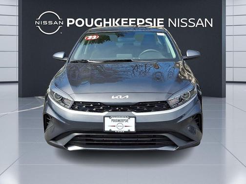 Gravity Gray 2023 Kia Forte LXS