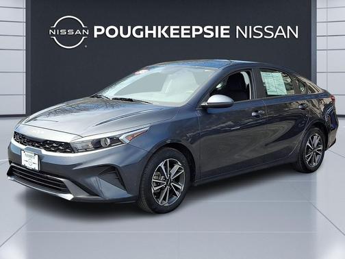 Gravity Gray 2023 Kia Forte LXS