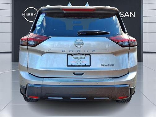2025 Nissan Rogue SL