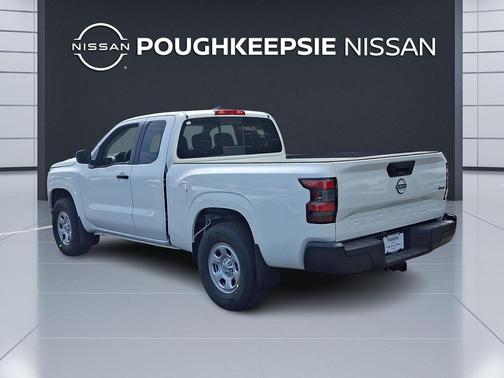 QAK/GLACIER WH 2026 Nissan Frontier S