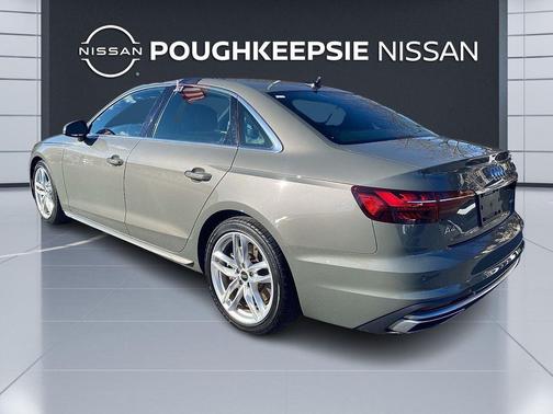 2023 Audi A4 45 S line Premium Plus