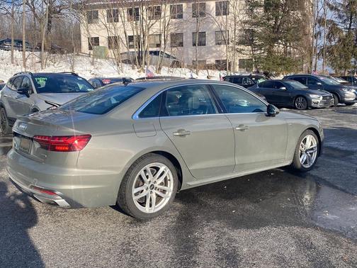 2023 Audi A4 45 S line Premium Plus