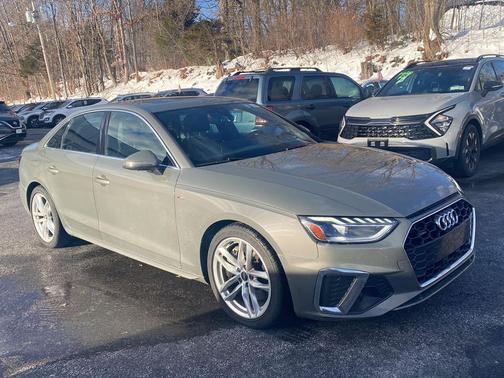 2023 Audi A4 45 S line Premium Plus