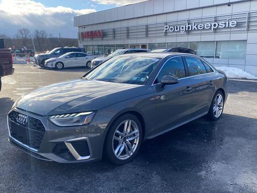 2023 Audi A4 45 S line Premium Plus