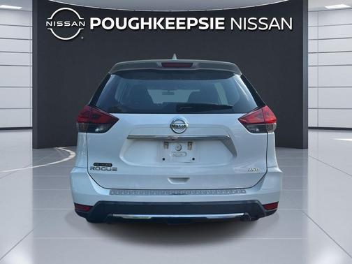 Glacier White 2018 Nissan Rogue S