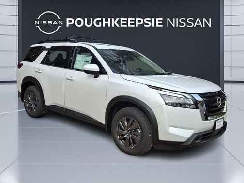 2025 Nissan Pathfinder SV 4WD