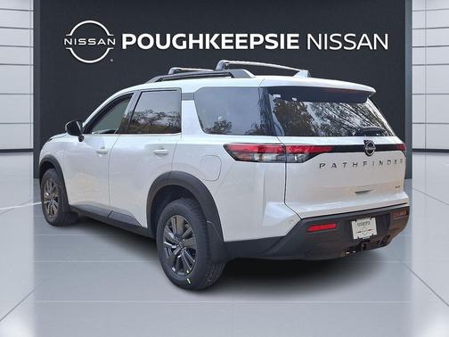 2025 Nissan Pathfinder SV 4WD