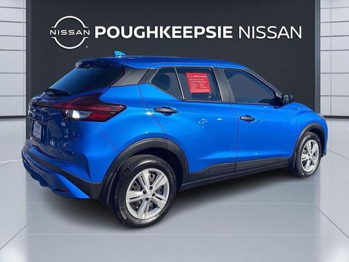 2023 Nissan Kicks S