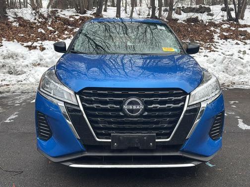 2023 Nissan Kicks S