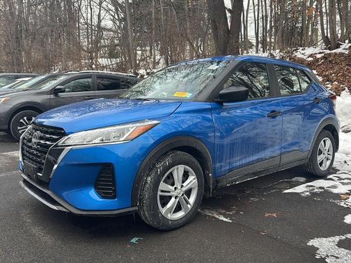 2023 Nissan Kicks S