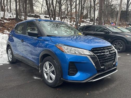2023 Nissan Kicks S