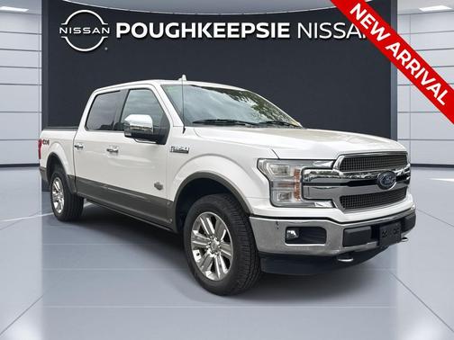White Platinum Metallic Tri-Coat/Stone Gray 2019 Ford F-150 King Ranch