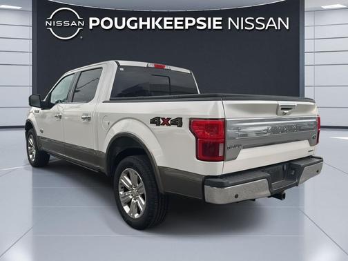 White Platinum Metallic Tri-Coat/Stone Gray 2019 Ford F-150 King Ranch
